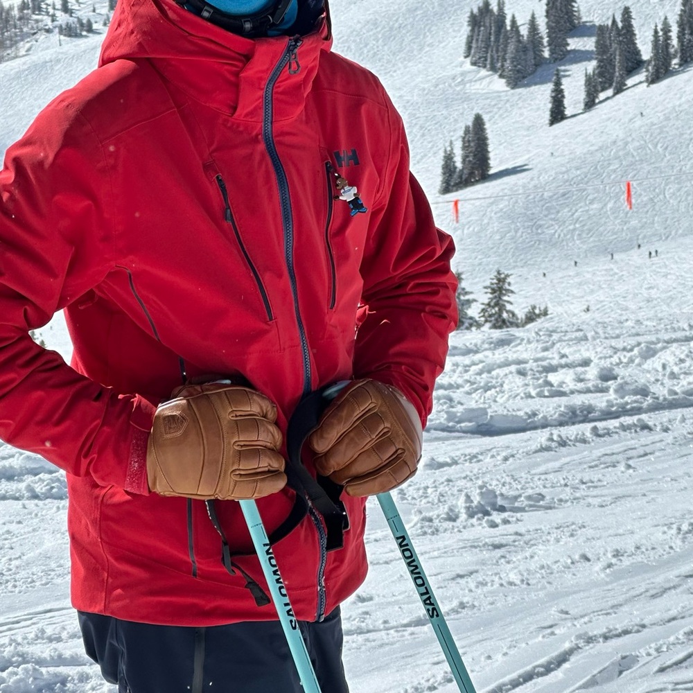 Helly Hansen Men's Red Ski Jacket and Navy pants. Selling as a set.